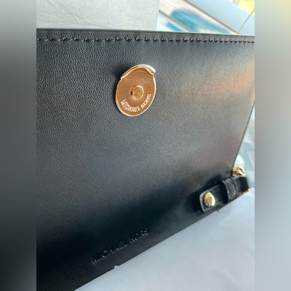 Michael Kors Carson Leopard Calf Hair Crossbody Clutch – Wallet on Chain NWT - Picture 7 of 16